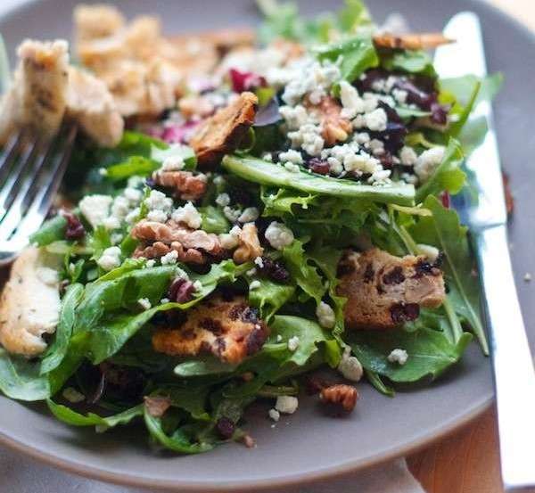 Give life to your salad with CBD [recipe]